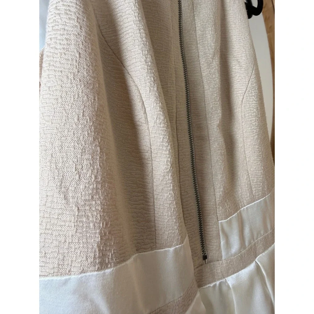 Gianni Bini Dress 4‎ Champagne Cream Excellent Front Zip Open Back Cocktail